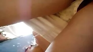 Bajingan dipun cukur pus lan cum ing amba susu