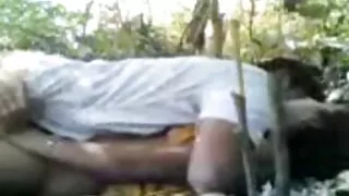 Wong lanang pengeboran pirang lan Feed dheweke karo cum