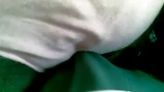 Blowjob ing mobil lan mbukak ing tutuk