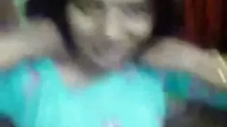 Blowjob saka seductive gendakan lan cum ing awak